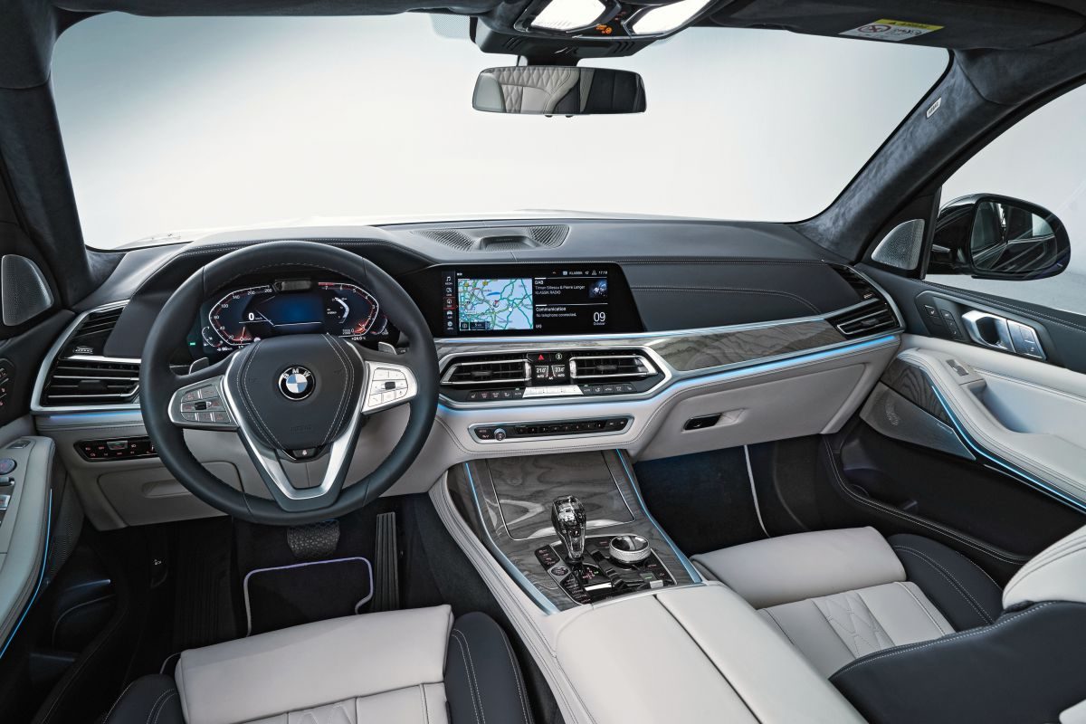 BMW X7 · Koyu Gri — görsel 5
