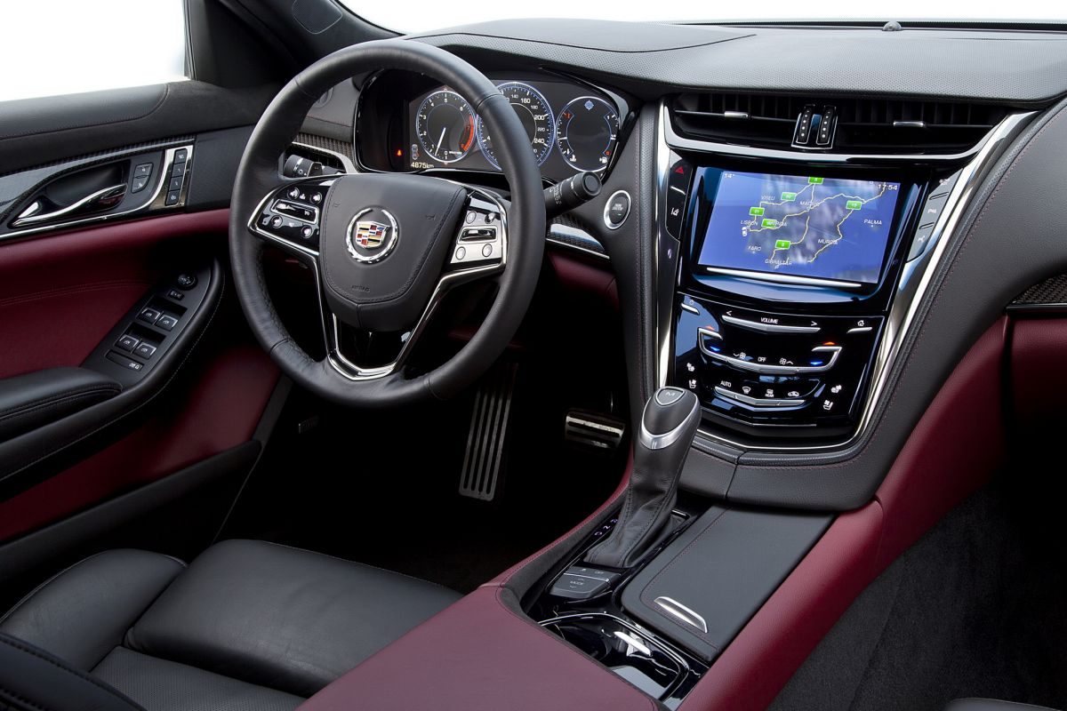 Cadillac CTS · Kırmızı — görsel 4