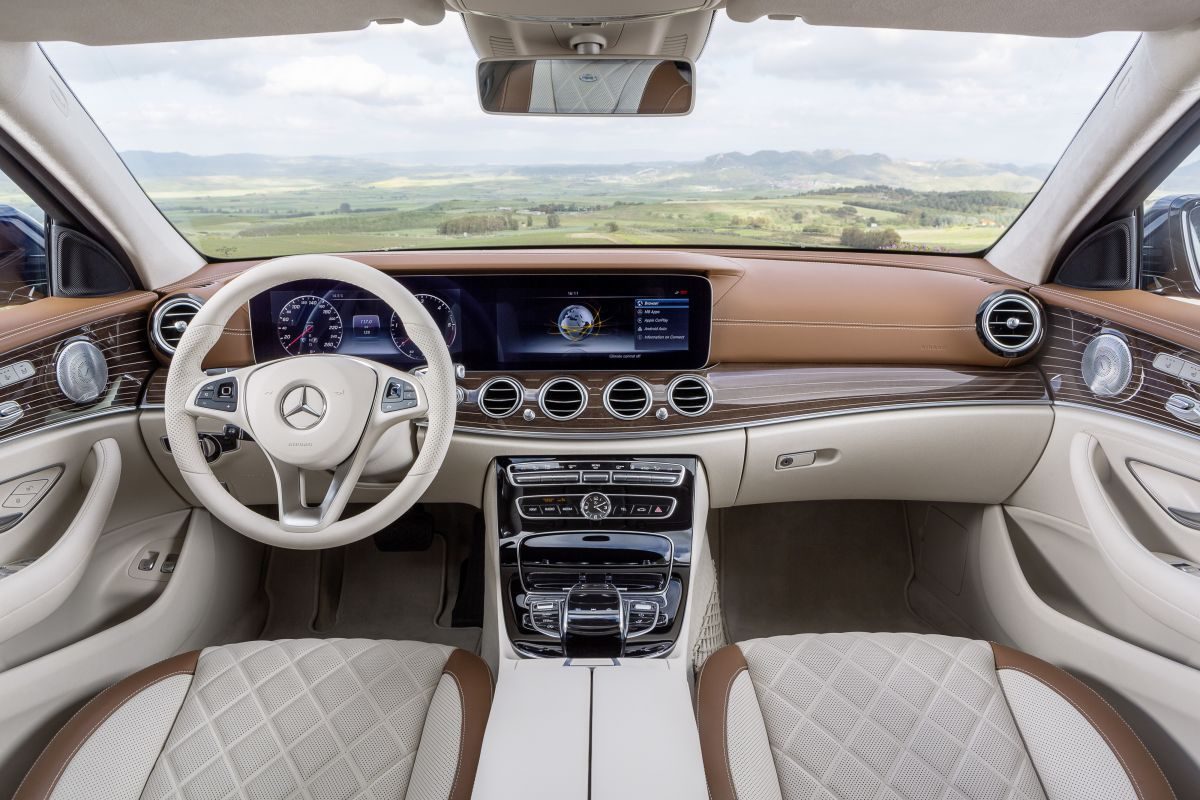 Mercedes-Benz E-Class Estate · Mavi — görsel 5