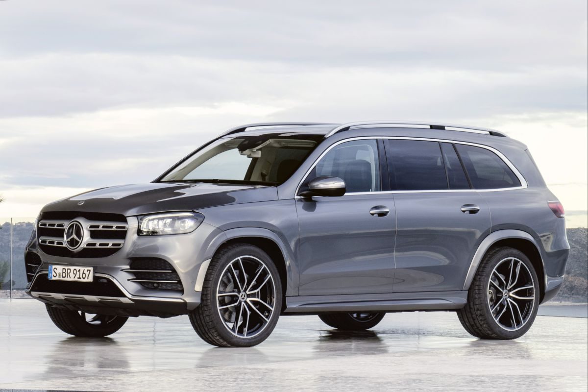 Mercedes-Benz GLS · Silver — image 2