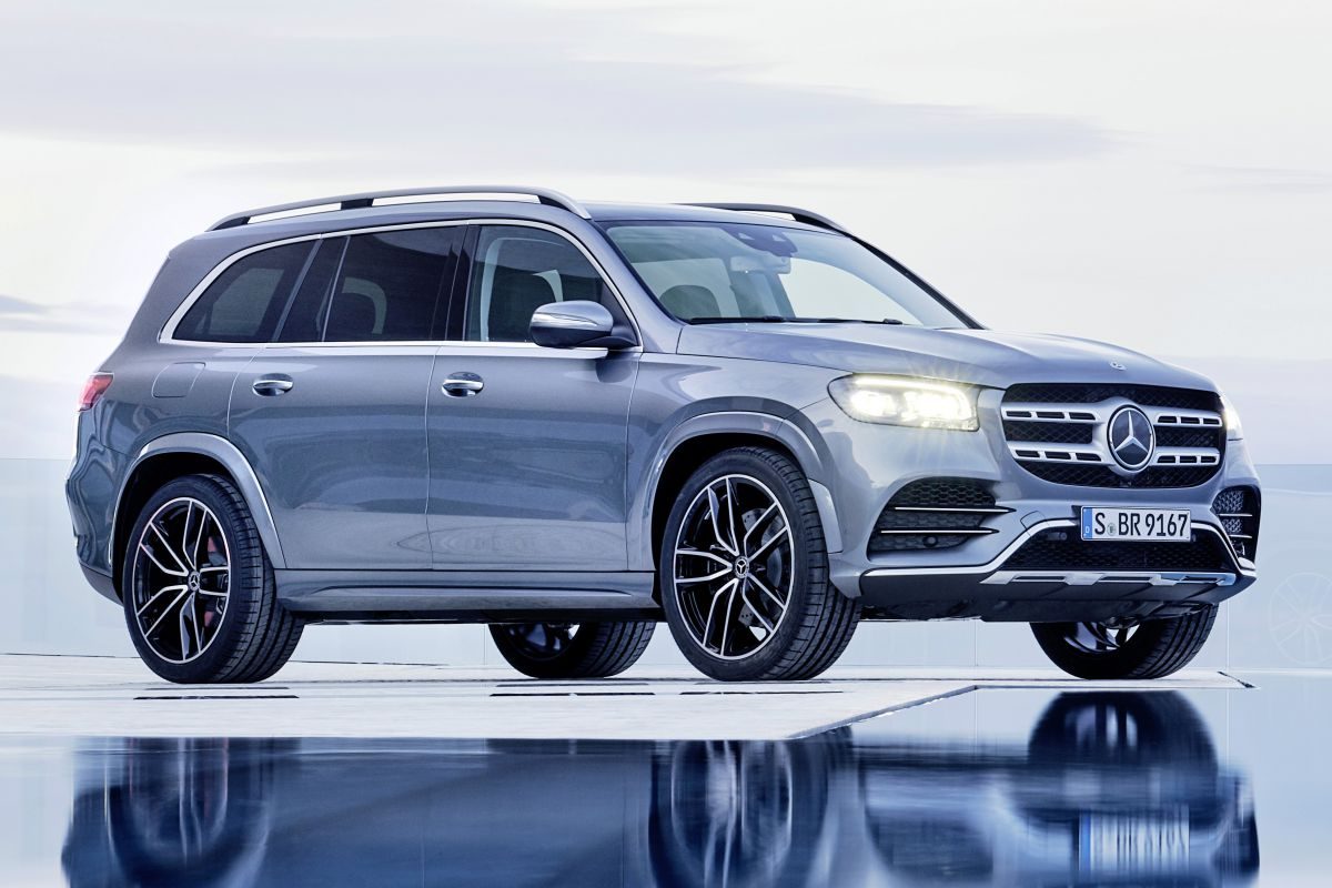 Mercedes-Benz GLS · Silver — image 4