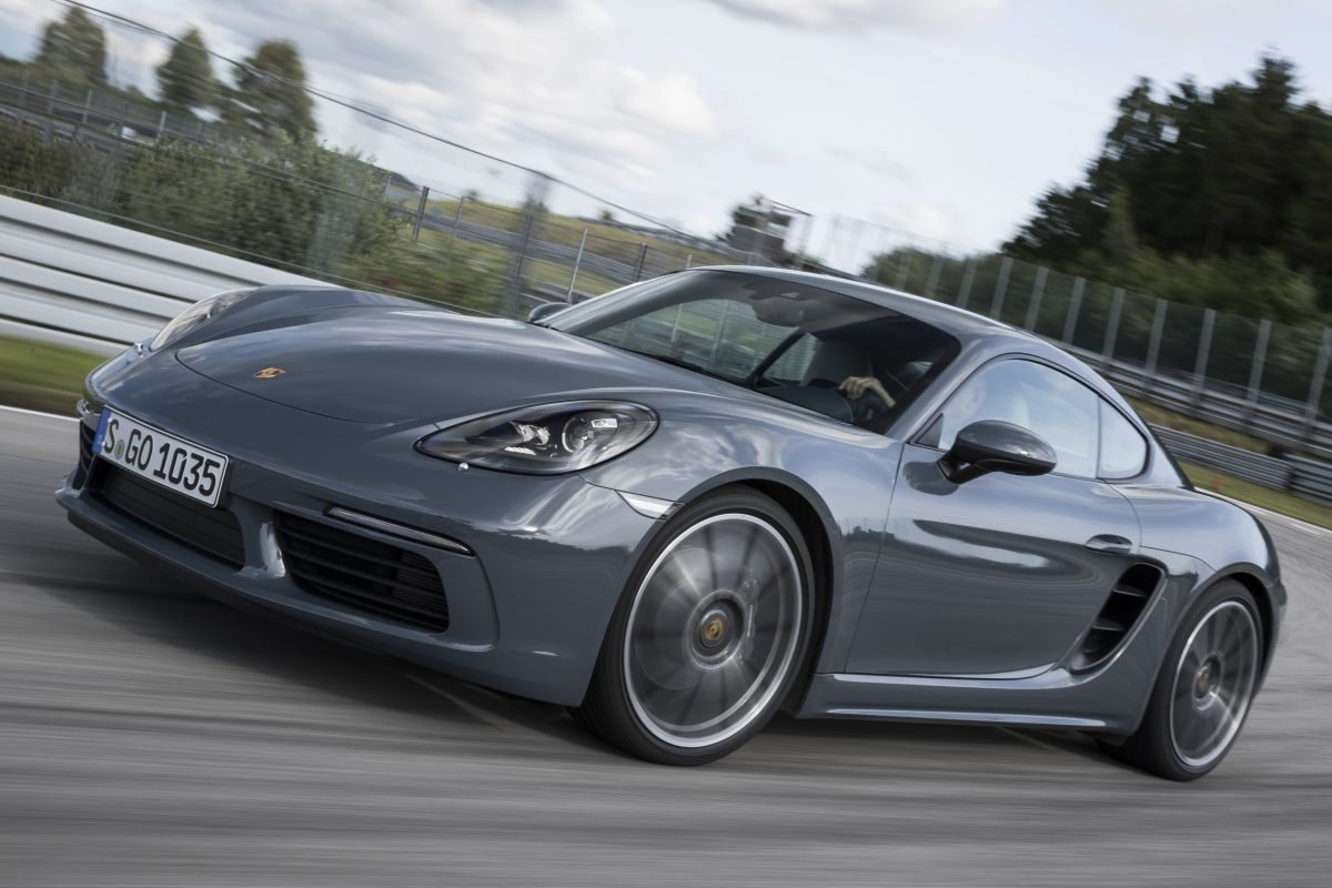 Porsche 718 Cayman · رمادي — الصورة 2
